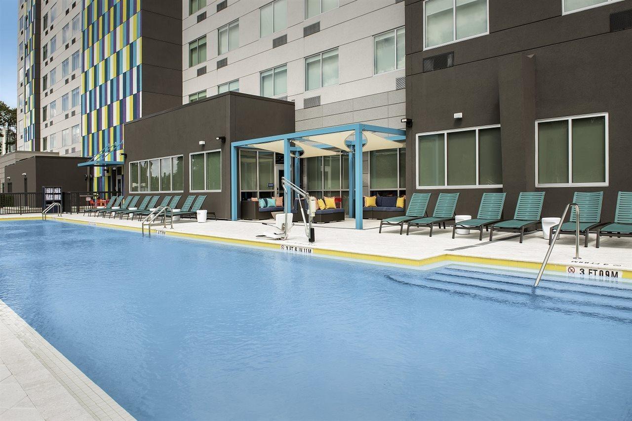 Tru By Hilton Orlando Convention Center Hotel Williamsburg Exterior photo